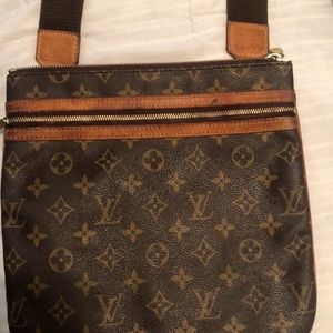 LOUIS VUITTON Monogram Pochette Bosphore Crossbody